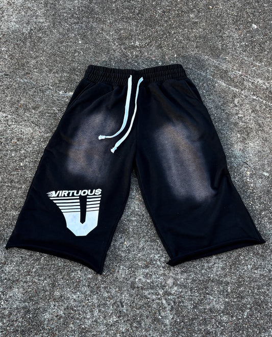 VIRTUOU$ “V” LOGO 3/4 BLACK WASHED SHORTS